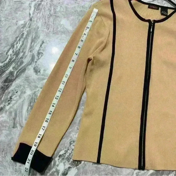 KnitdeKnit zipper Front long sleeve taupe-black size M - Picture 6 of 9